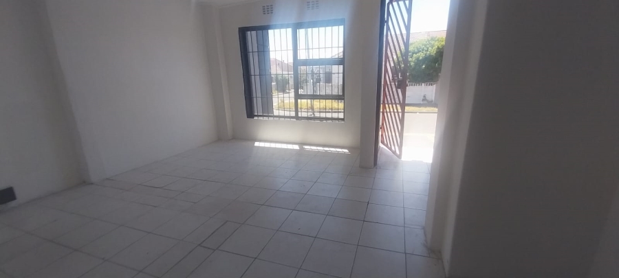 To Let commercial Property for Rent in Kensington Western Cape
